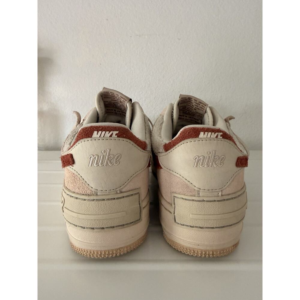 Nike Air Force 1 Beige Red Low Top Sneakers Leather Suede Lace Up - Picture 2 of 5
